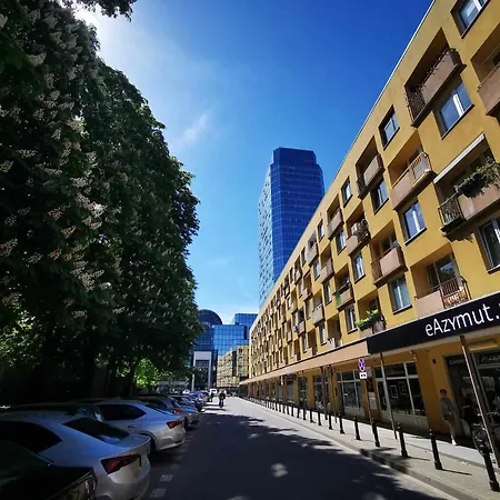 Corazziego Plac Bankowy Apartment-2