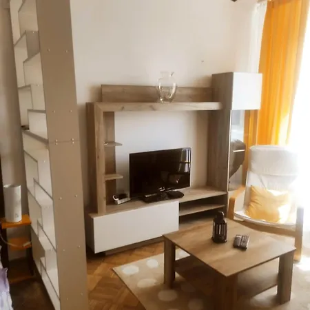 Przytulny apartament w centrum Warszawy-2