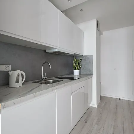 Urbannestgroup - Old Town Studio S17-3