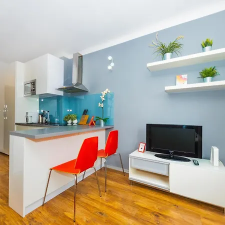 Cozy Studio Next To The Metro And City Center-2
