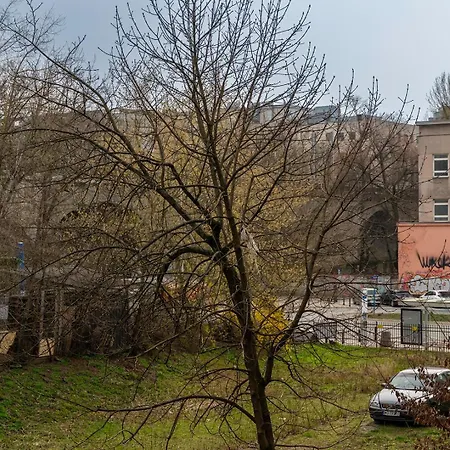 Warsaw Suite Near River - 58M2, Metro, Balcony-2