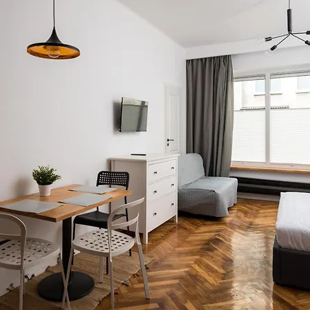 Hoza 35 City Centre Studios By Bookinghost-2