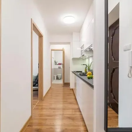 Old Town Apartment - Old Market-2