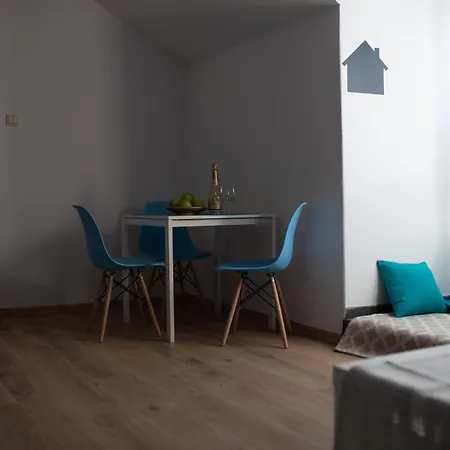 Old Town Flat At Podwale Street-3