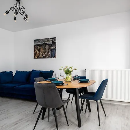 Kasprzaka 29A Separate Bedroom Free Garage By Perfect Apart-3