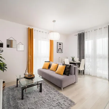 Rondo Wiatraczna Deluxe Apartment by BookingHost-3