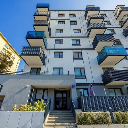 Exceptional Apartment In Warsaw With Parking By Noclegi Renters-3