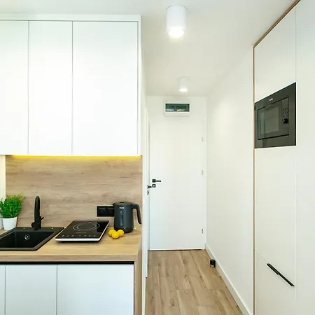 Grzybowska 30 Yellow - Better Rental-3