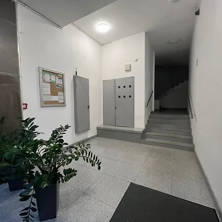 Ohmyhome Zlota View-2