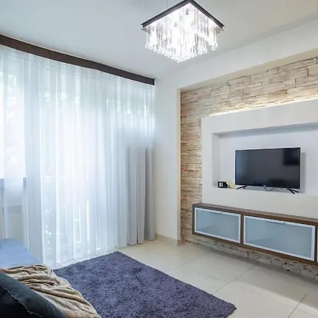 Close-Golden Apartments Warsaw - Best Location In City Center Grzybowska 5-305-2