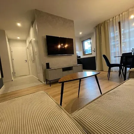 Apartment Wola Tower-2
