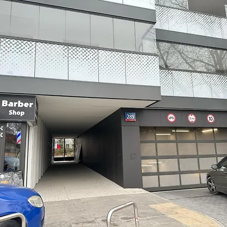 Kaskady Airport Modern Apartments - Close To The Airport - 10 Min, And City Center - 15 Min-2