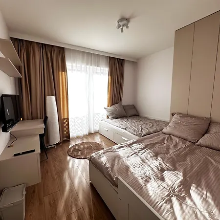 Kaskady Airport Modern Apartments - Close To The Airport - 10 Min, And City Center - 15 Min-2