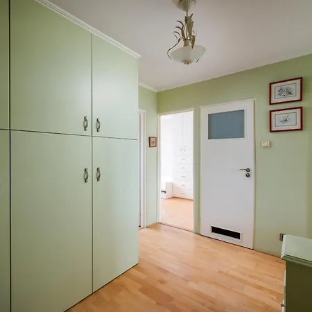 Targówek Homely Apartment-2