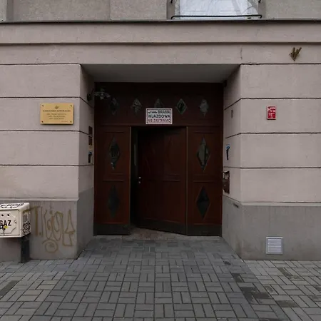 Chocimska Studio - Top Location, Tram&Shops Nearby - By Rentujemy-3