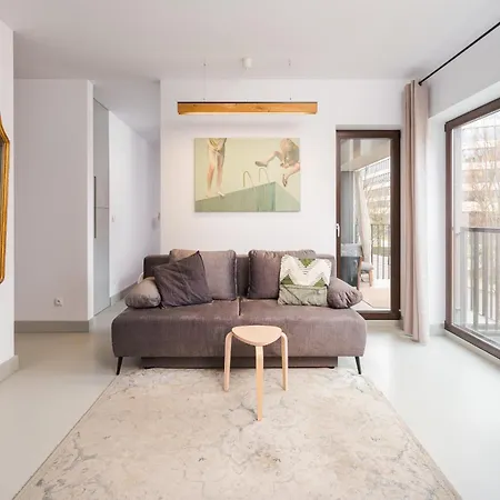 Tolkiena Charming Apartment By Bookinghost-2