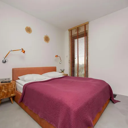 Lux Riverview Air-Conditioned Studio With Parking By Noclegi Renters-2