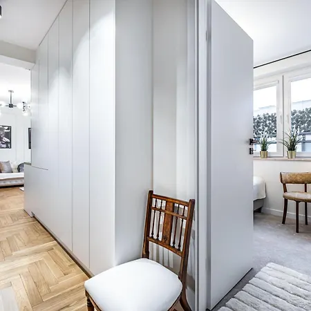 Luksusowy apartament blisko centrum, parking w garażu podziemnym-3