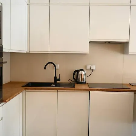 Apartments przy metro Kondratowicza-3
