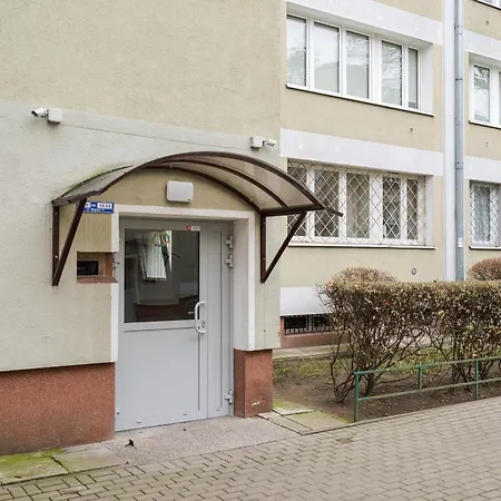 Bielany Homely Apartment By Bookinghost-3