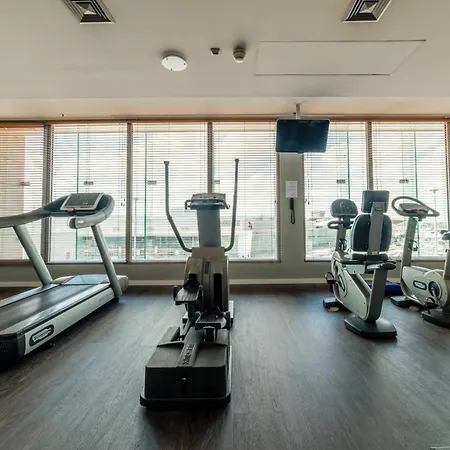 Courtyard By Marriott Warsaw Airport-3