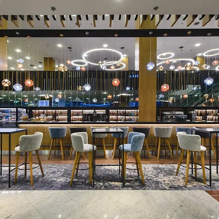Courtyard By Marriott Warsaw Airport-2