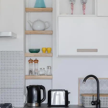 Belwederska Apartment With Balcony Next To Promenade Park By Noclegi Renters-2