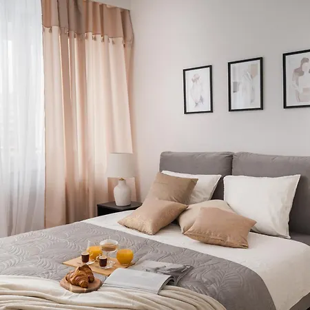 Pulawska Residence Mokotów 2-bedroom&living room, balcony&free parking on site-3