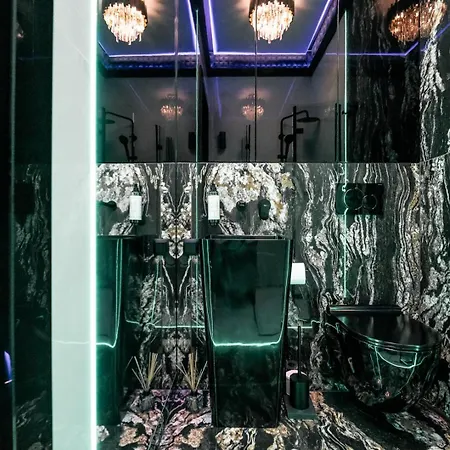 No Limits House - Apartament Bdsm Glamour-3