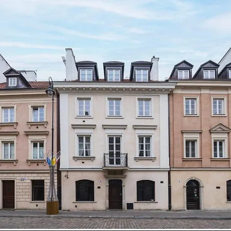 Apartament w kamienicy na Starym Mieście-2