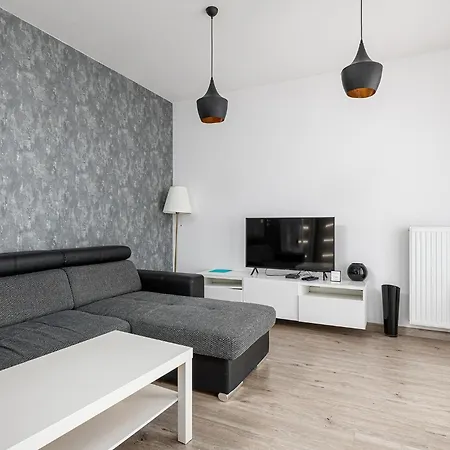 RentPlanet - Apartament przy Muzeum Powstania Warszawskiego-2