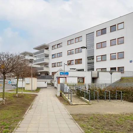 Bright Apartment With Terrace & Parking Near Metro Kondratowicza By Noclegi Renters-2