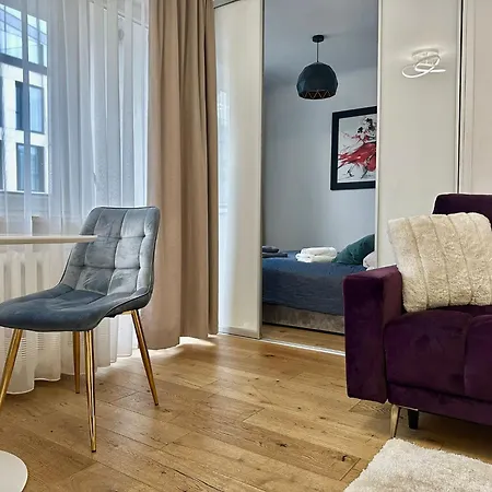 Chmielna 106 - Free parking - duży balkon-2