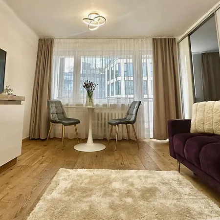 Chmielna 106 - Free parking - duży balkon-3