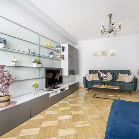 Gama Great Location & Famili Apartment 120M 2-12 People-3