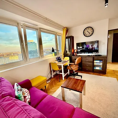 Super Apartment Yellow 2X Metro Fast Wifi 1 Gbs Netflix Panorama Miasta-2