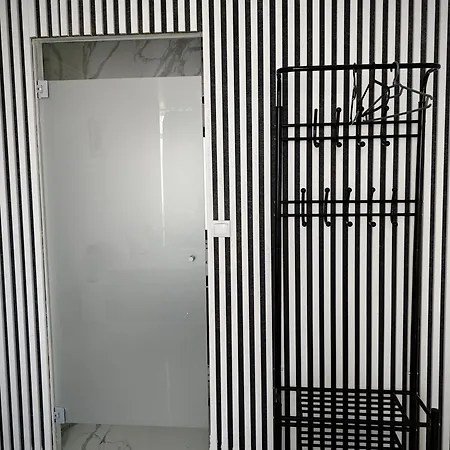 Marszalkowska Apartment Best Outdoor View Balcony And Shower-3