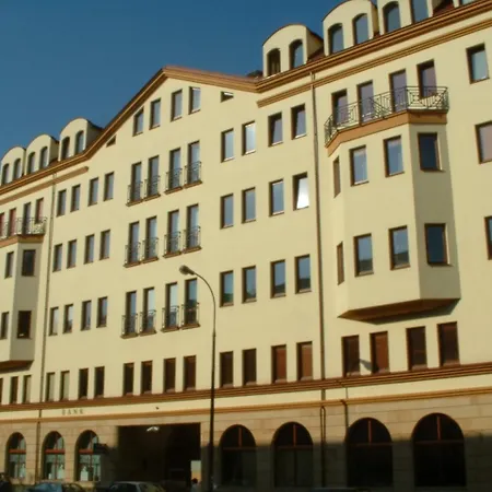 Spacious 2-Rooms Penthouse In Warsaw City Center-3