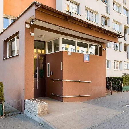 Olszowa 8 Riverside Apartment by BookingHost-2