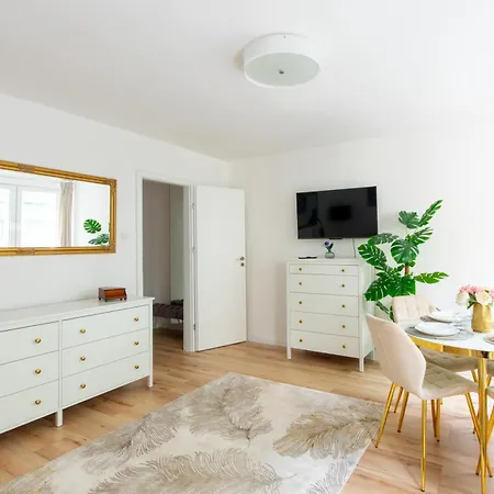 FeelHarmony Jasna Apartment - Metro Świętokrzyska-3