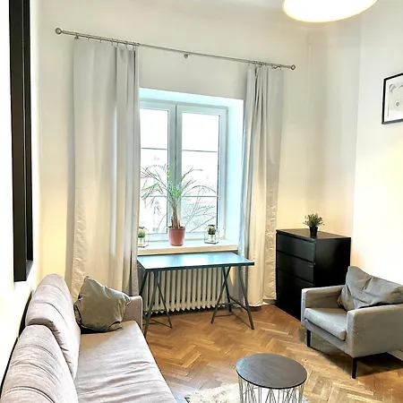 Old Town Elegance Central Warsaw Retreat-3