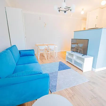 Cozy 1-Bedroom Flat Next To The City Center-3