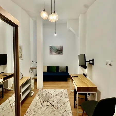 Stylowa Kawalerka z WiFi Praga Mińska 22 Blisko PGE Narodowego-2