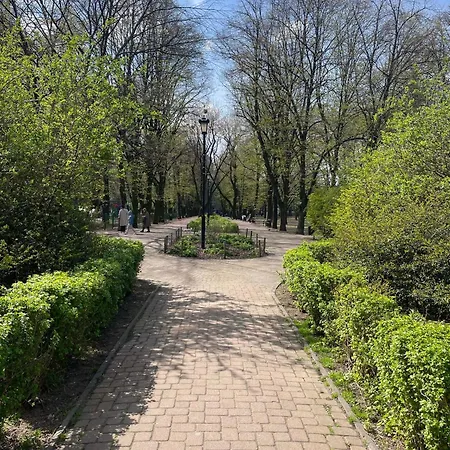 Saski Park Retreat Central Stay-3