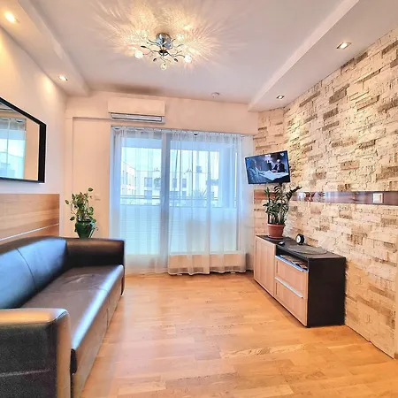 Wilanow Apartment-3