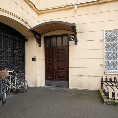 Nowy Świat Apartament w Centrum Warszawy by Noclegi Renters-3