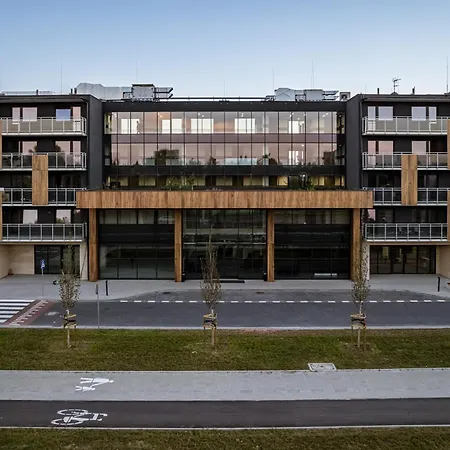 PIleckiego 59 Studio z Balkonem Bezpłatny Parking By Perfect Apart-3