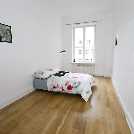 Fantastic-Inn Warszawa - KP69-3