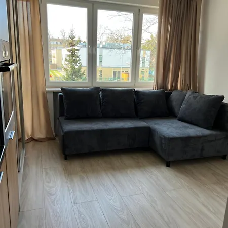 Studio Apartment Near Chopin Airport - Free Wifi - Netflix-3