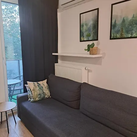 Chillout Airport Apartment Kl33 - Air Condition & Free Parking-3